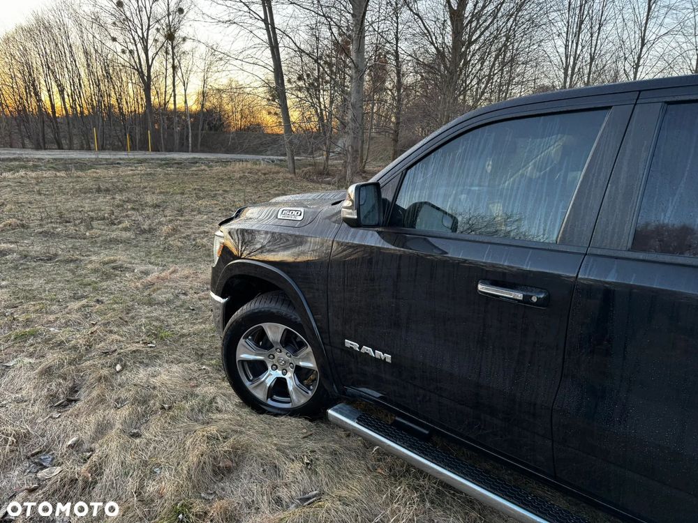 RAM 1500 5.7 Crew Cab Laramie - 4