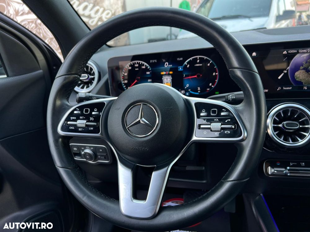 Mercedes-Benz GLA 200 d 8G-DCT Progressive - 12