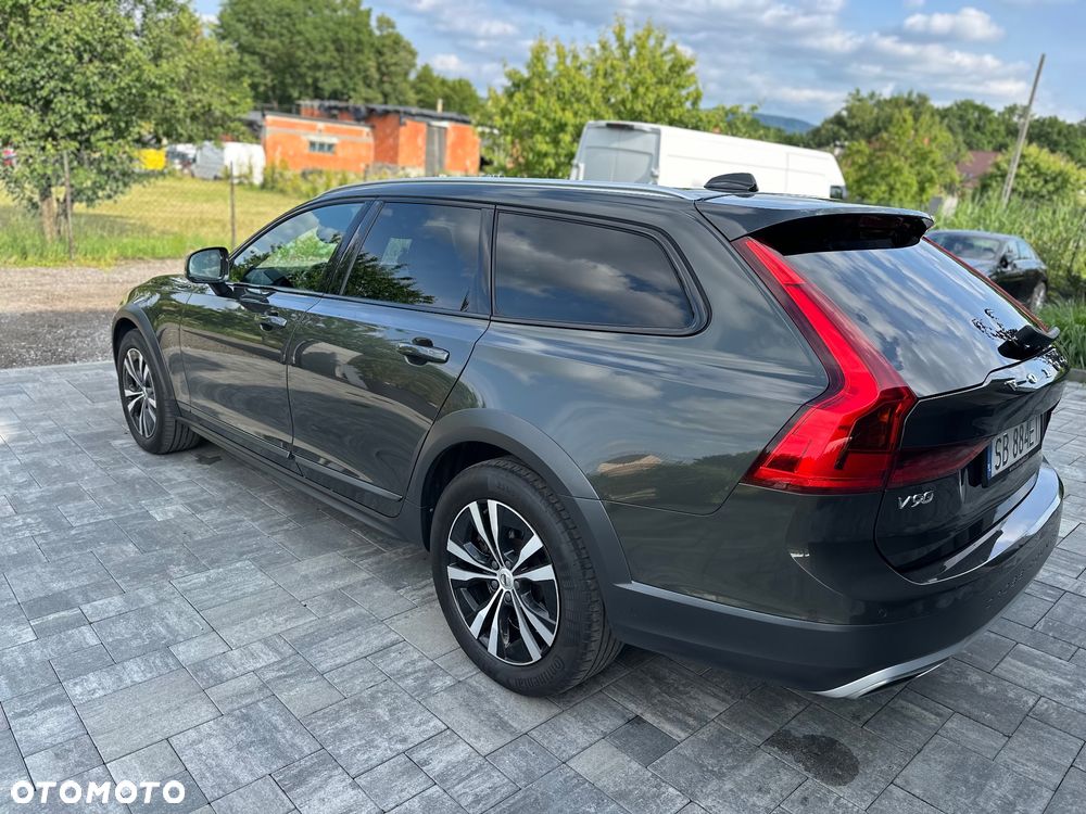 Volvo V90 Cross Country D4 AWD - 21