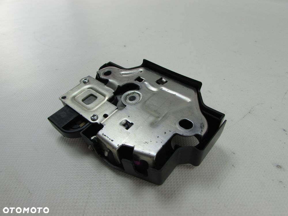LEXUS IS 2 XE20 05-13 ZAMEK KLAPY BAGAZNIKA 64600-53040 - 7