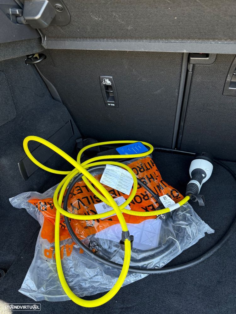 Land Rover Range Rover Evoque 1.5 P300e AWD R-Dynamic HSE Auto - 13