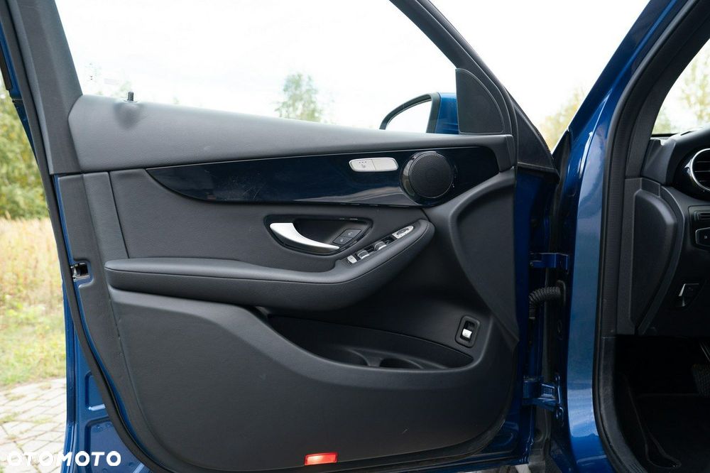 Mercedes-Benz GLC - 21