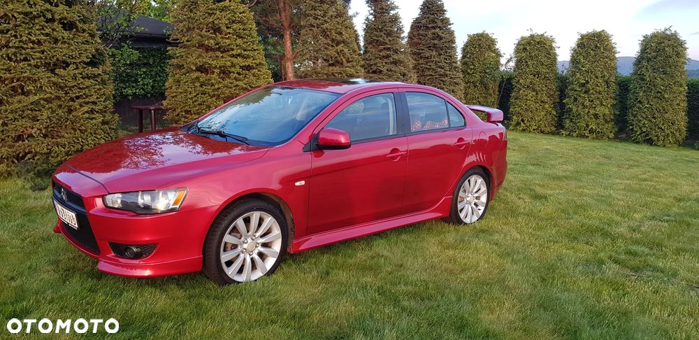 Mitsubishi Lancer - 10