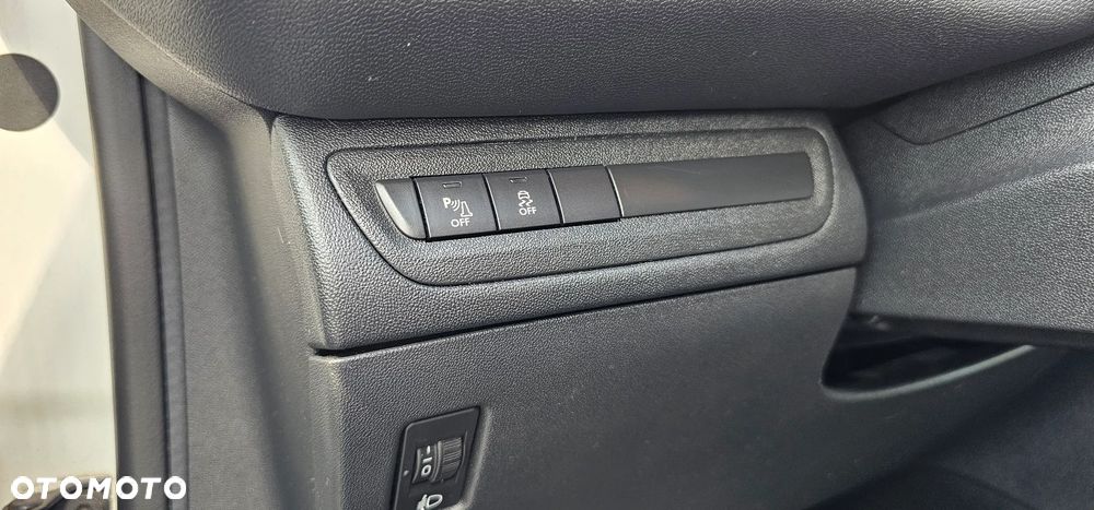 Peugeot 208 82 VTI Allure - 21