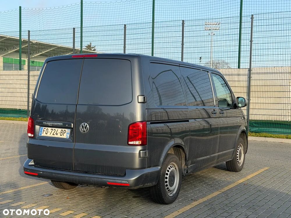 Volkswagen Transporter - 4