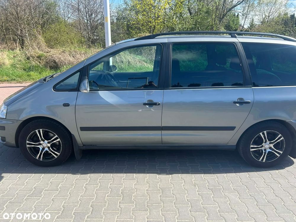 Volkswagen Sharan 1.9 TDI Comfortline - 2
