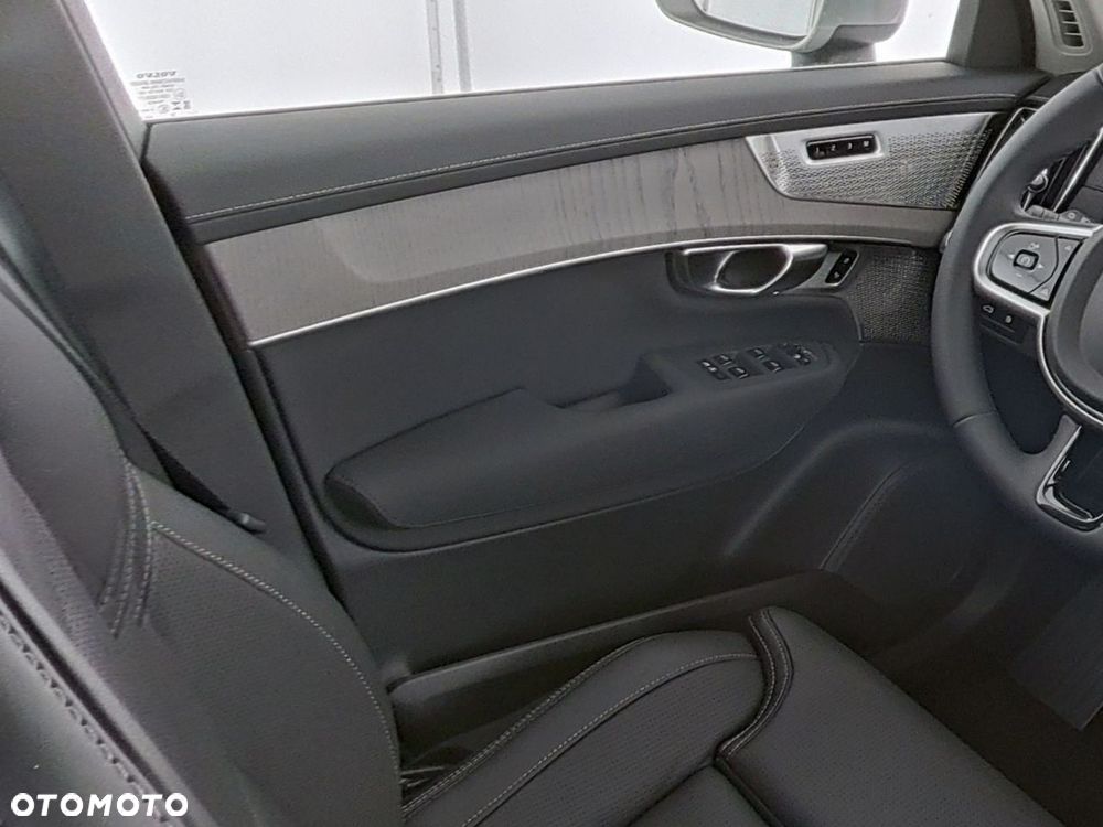 Volvo XC 90 T8 AWD Plug-In Hybrid Plus Bright 7os - 12