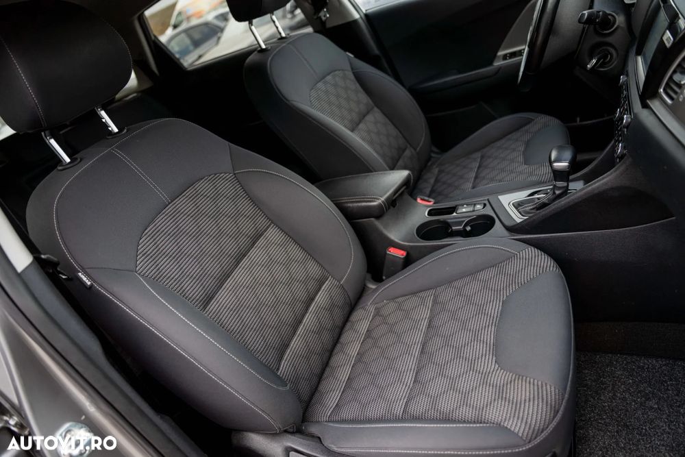 Kia Niro 1.6 GDI HEV 2WD OPF Aut. Spirit - 19