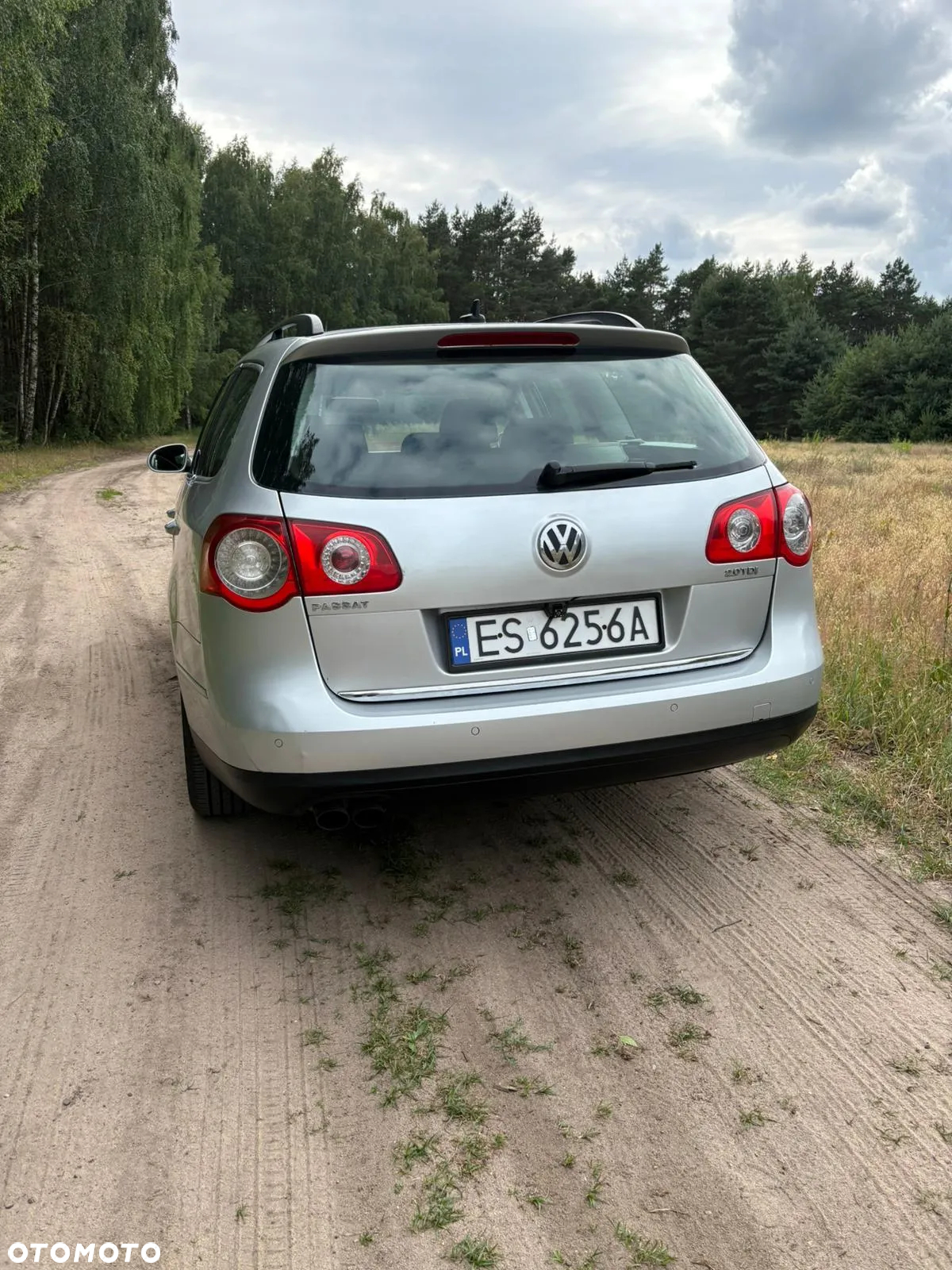 Volkswagen Passat - 2