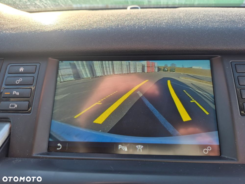 Land Rover Discovery Sport TD4 Dynamic - 11
