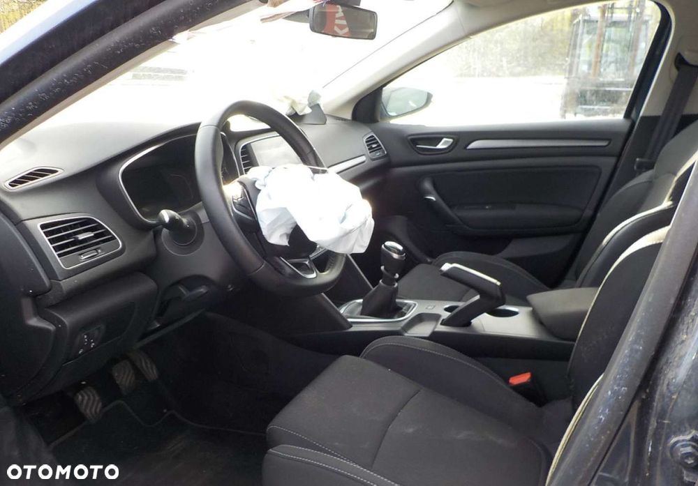Renault Megane 1.5 Blue dCi Techno - 30