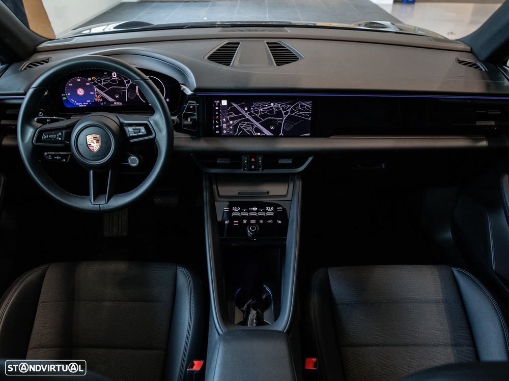 Porsche Macan Electric - 24
