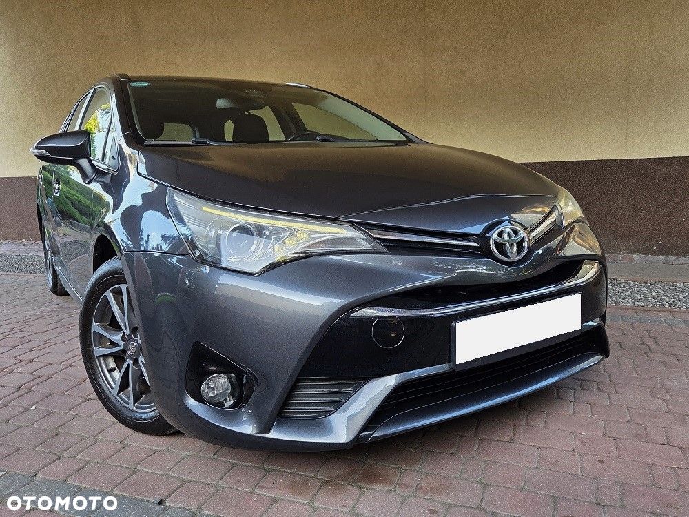 Toyota Avensis 1.8 Comfort - 2