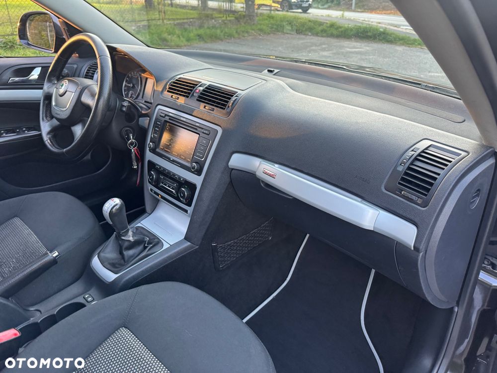 Skoda Octavia Combi 2.0 TDI DPF Scout 4x4 - 19