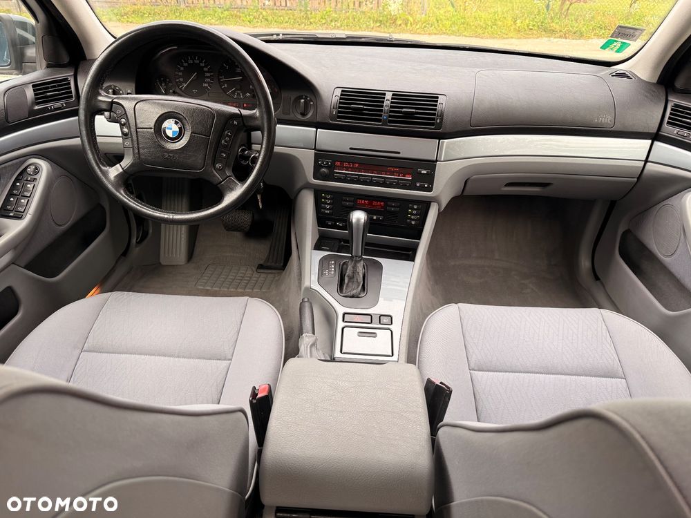 BMW Seria 5 - 22