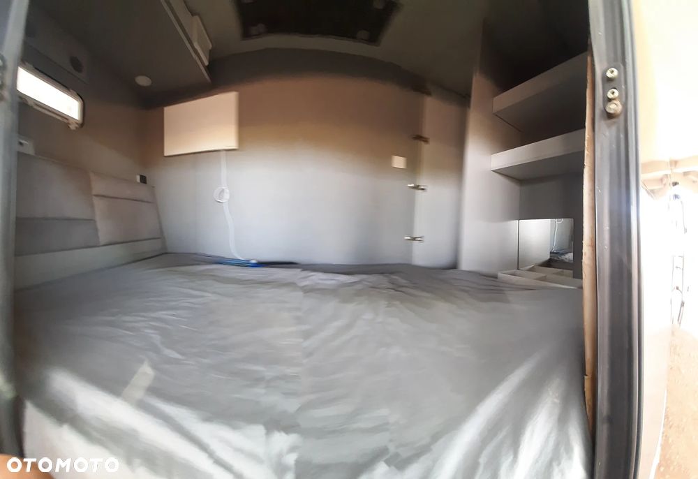 Isuzu kamper turquoise - 27