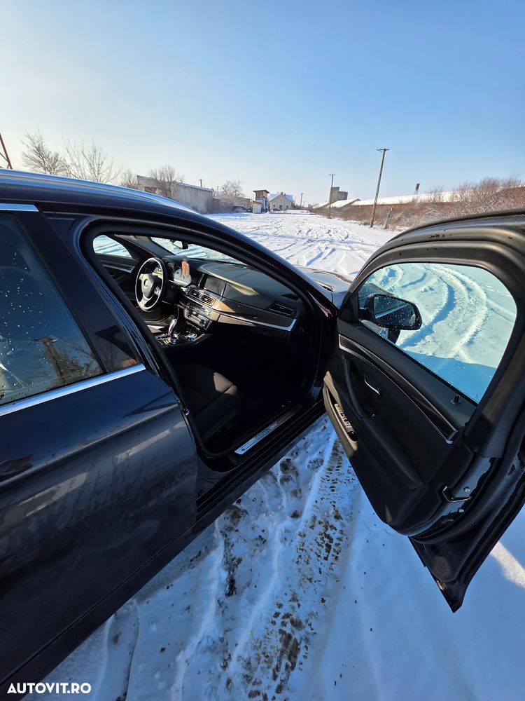 BMW Seria 5 525d xDrive - 2