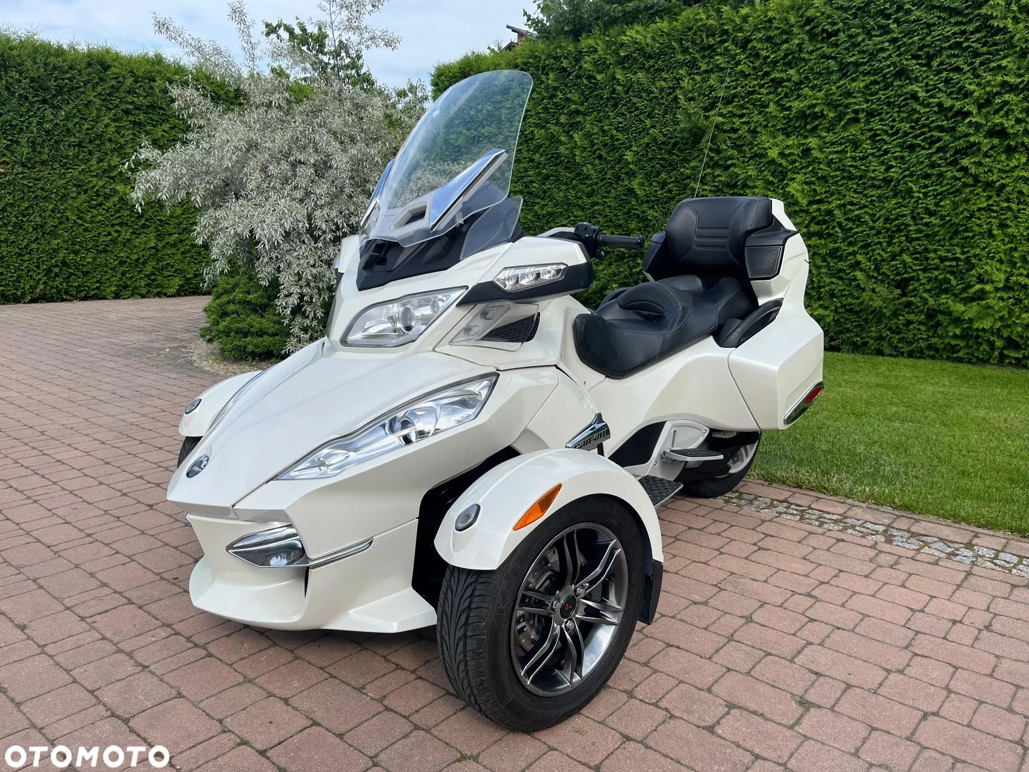 Can-Am Spyder - 1