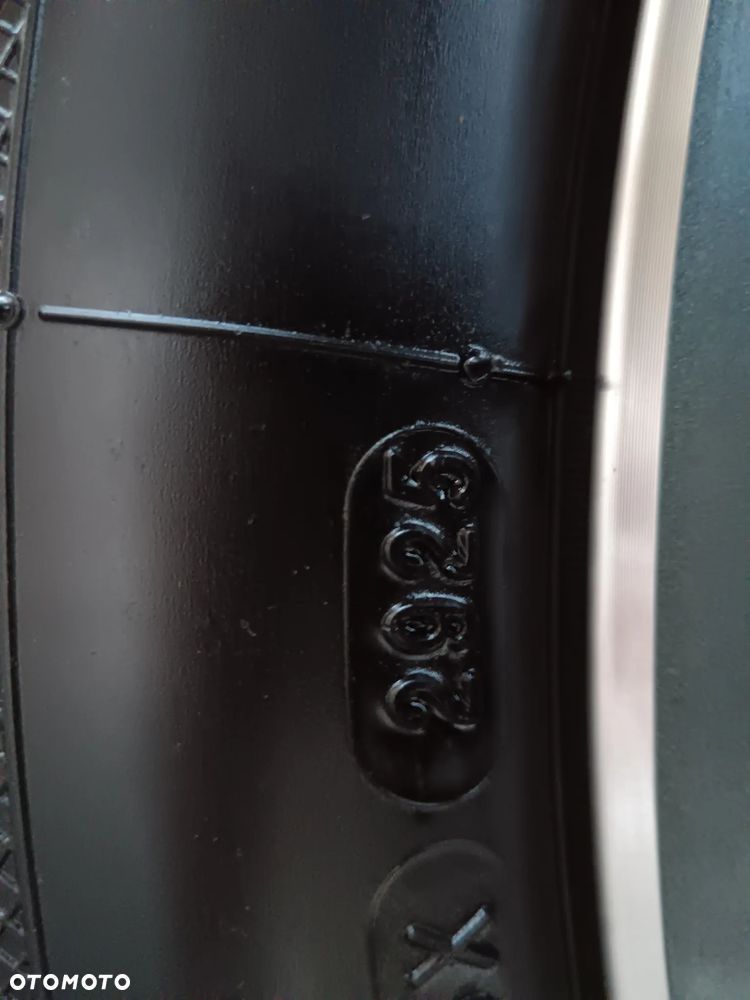 Volkswagen Passat 2.0 TDI SCR DSG 4Motion Business - 23