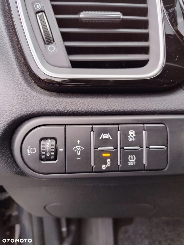 Kia XCeed 1.5 T-GDI Prestige Line DCT - 13