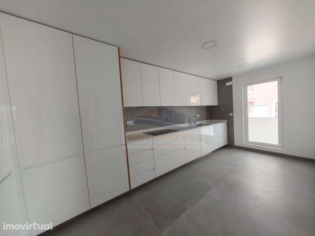 Exclusivo T2 de Luxo na Parede | Design Contemporâneo e Vista de Mar - Grande imagem: 3/19