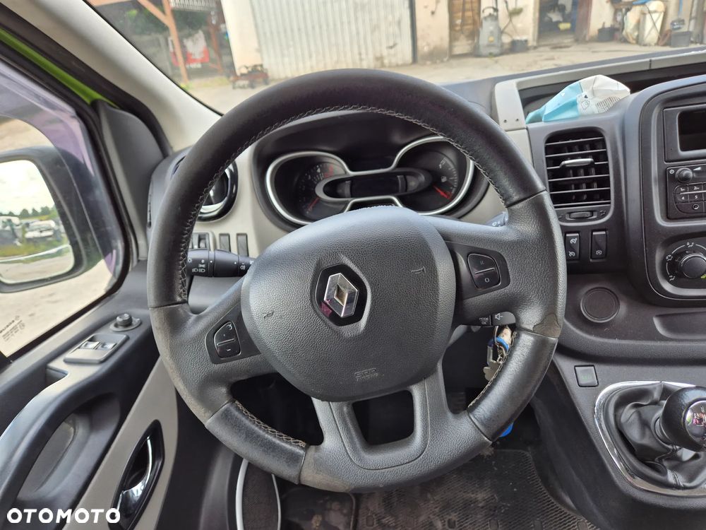 Renault Trafic - 12