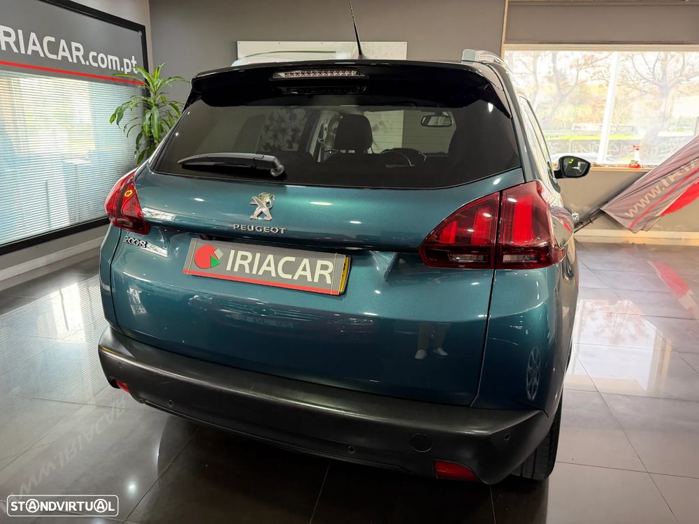 Peugeot 2008 1.2 PureTech Style - 13