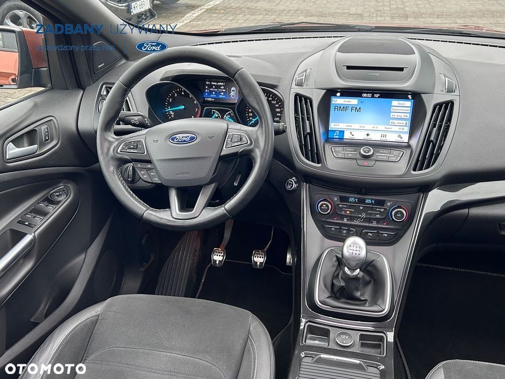 Ford Kuga 1.5 EcoBoost 2x4 ST-Line - 21