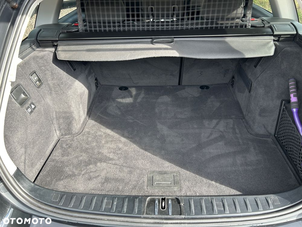 BMW Seria 3 318d - 10