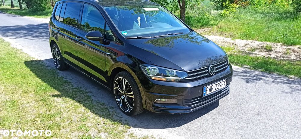 Volkswagen Touran - 1