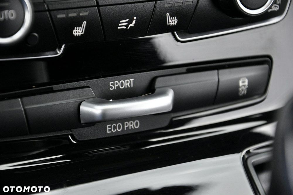 BMW Seria 2 218d Active Tourer Luxury Line - 19