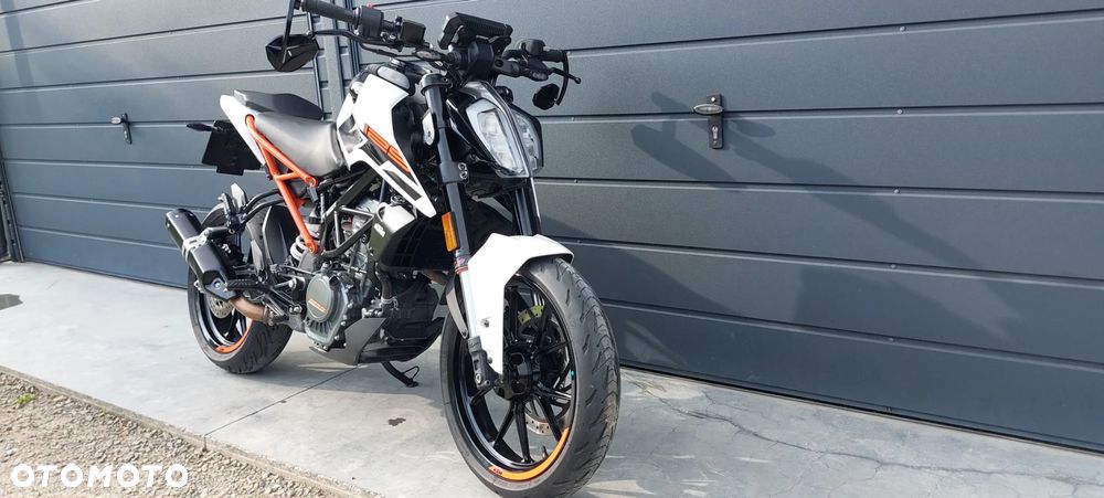KTM Duke 125 - 22