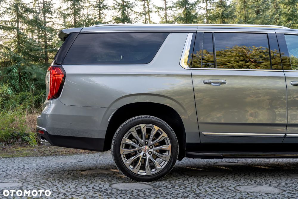 GMC Yukon - 16