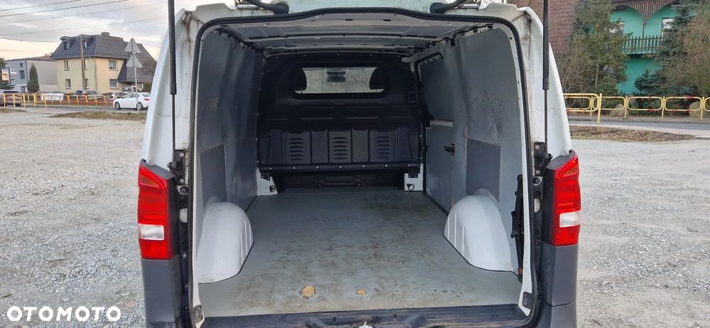Mercedes-Benz VITO - 19