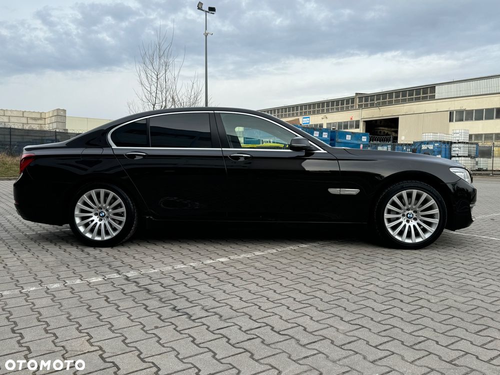 BMW Seria 7 740d xDrive - 4
