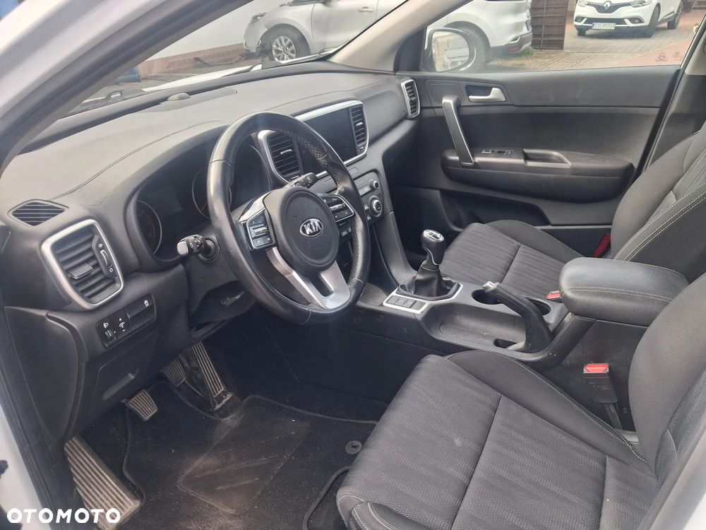 Kia Sportage 1.6 GDI 2WD Black Edition - 12