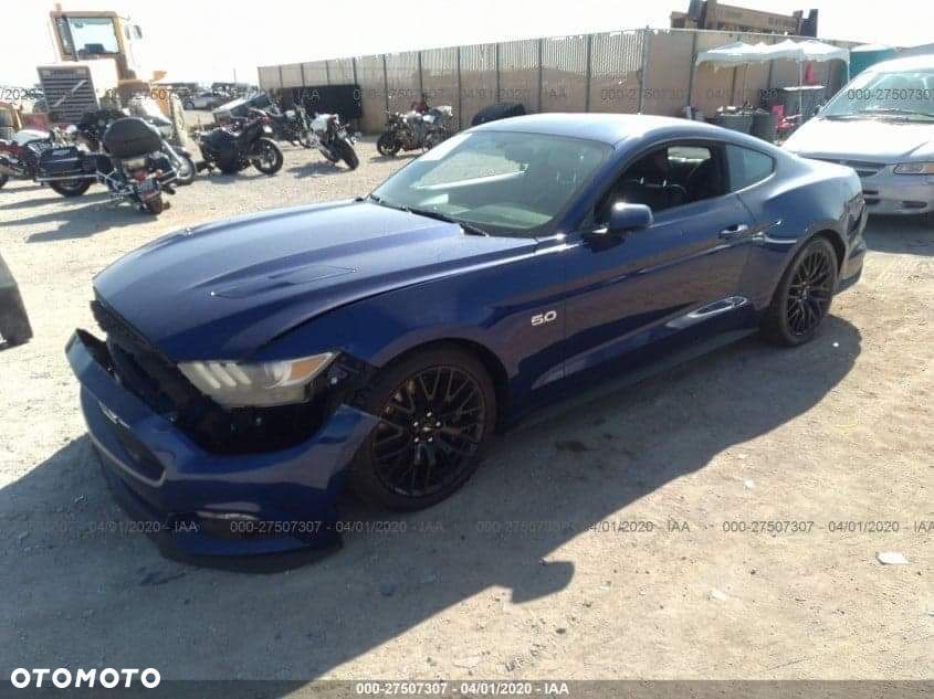 Ford Mustang - 8