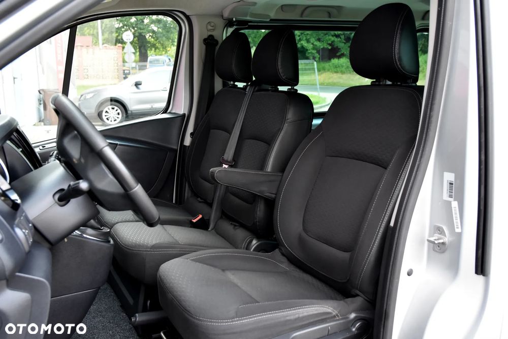 Opel Vivaro L2H1 2.9t Sport - 16