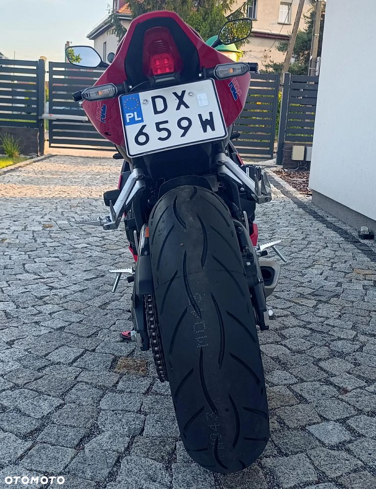 Honda CBR - 29