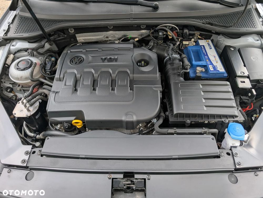 Volkswagen Passat 2.0 TDI BMT Comfortline - 24