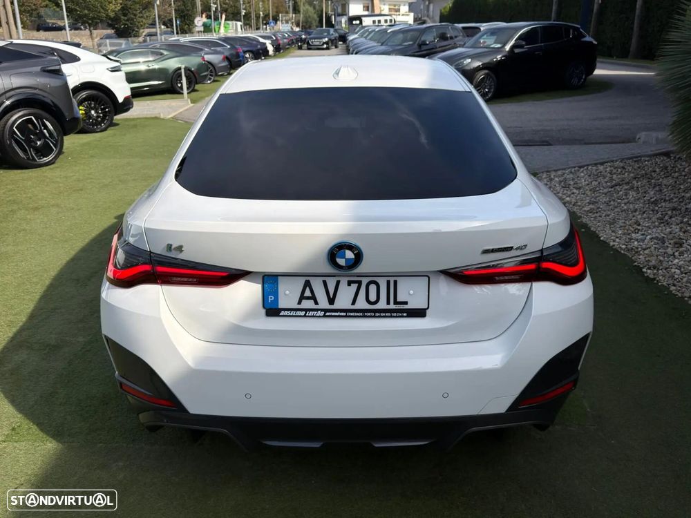 BMW i4 eDrive40 Pack Desportivo M - 12