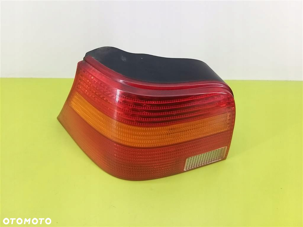 Lampa lewa tylna tył VW Golf IV  HATCHBACK 1997-2003 - 2