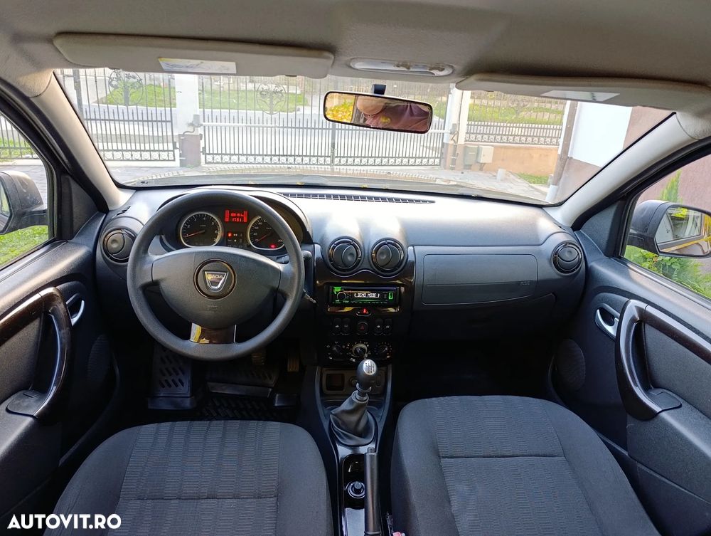 Dacia Duster 2012 photo 5