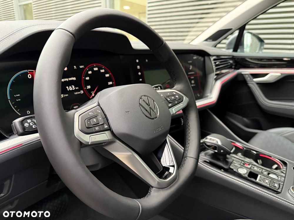 Volkswagen Touareg - 10