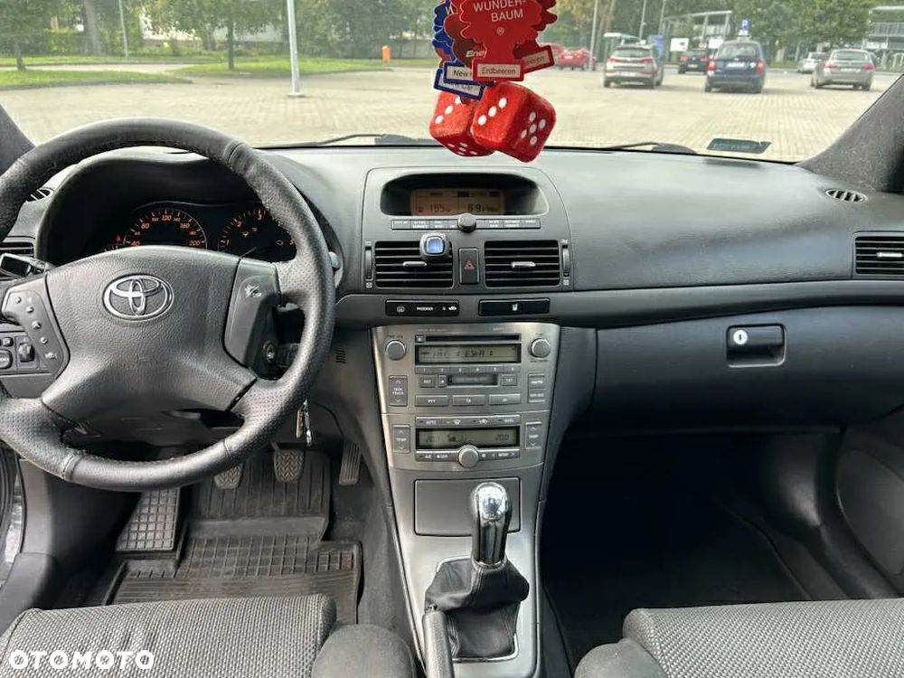 Toyota Avensis 2.0 D-4D High - 3