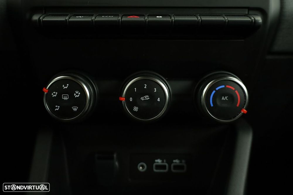 Renault Clio 1.0 TCe Evolution - 12