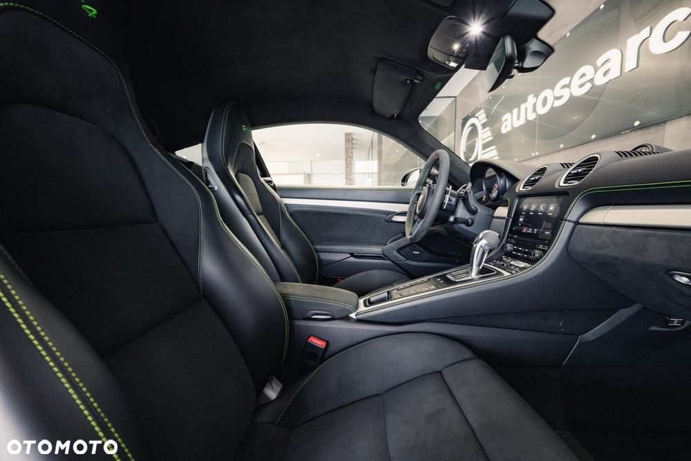 Porsche 718 Cayman GPF GT4 PDK - 15
