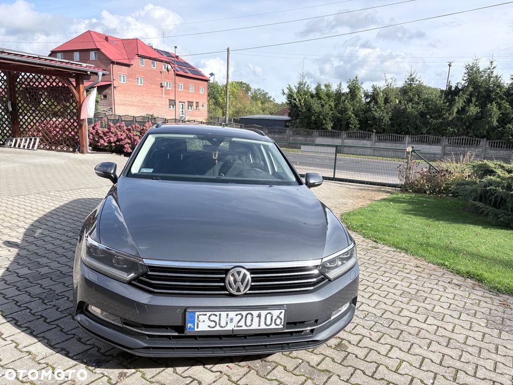 Volkswagen Passat - 11
