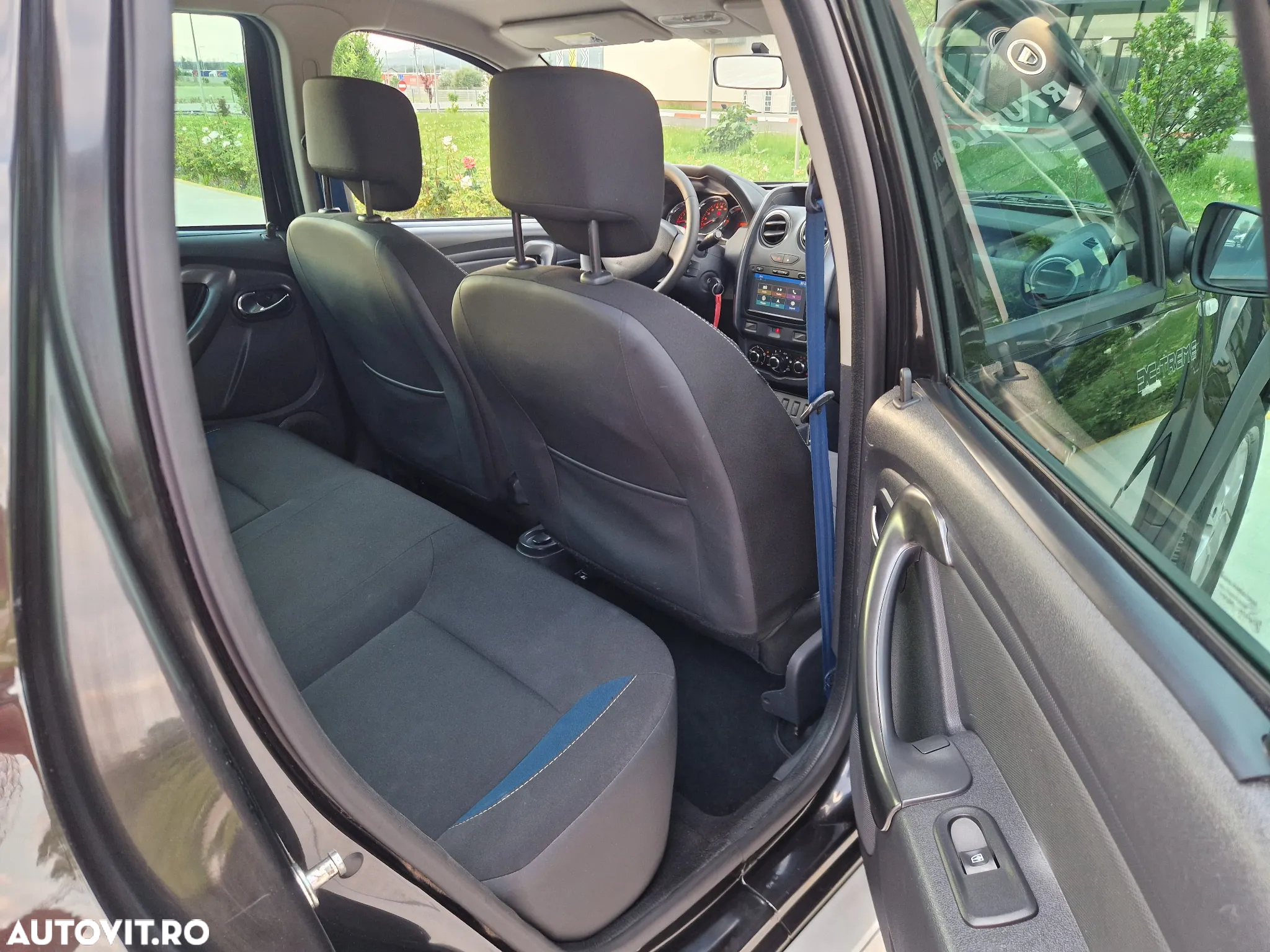 Dacia Duster 1.5 dCi 4x2 Laureate - 9