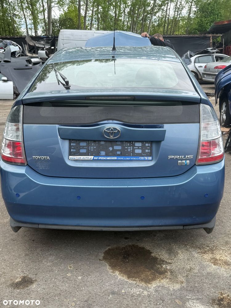 Toyota Prius II 2  na części - 4